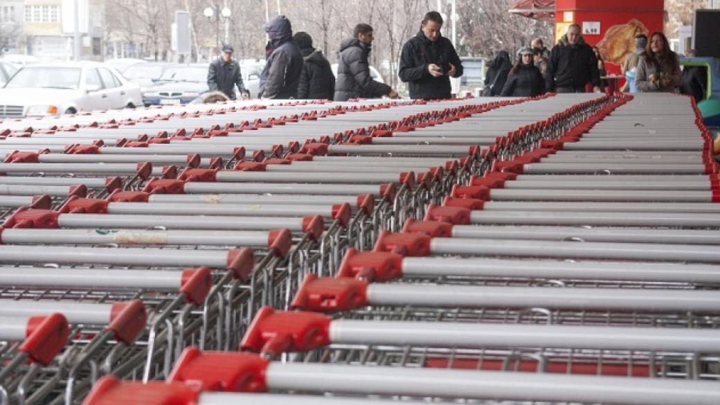 Дефлацията продължава и през януари