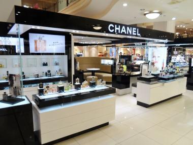 „Шанел“ откри първия си магазин за козметика в САЩ
