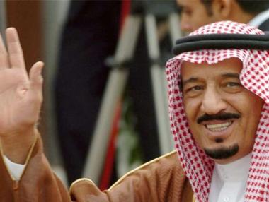 Новият саудитски крал раздаде милиарди на поданиците си