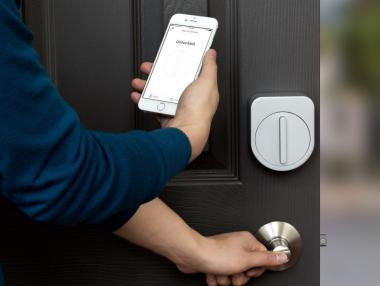 „Умна“ ключалка отваря вратата при тайно почукване