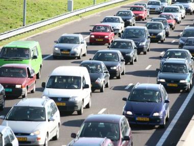Натоварено движение по пътищата заради почивните дни