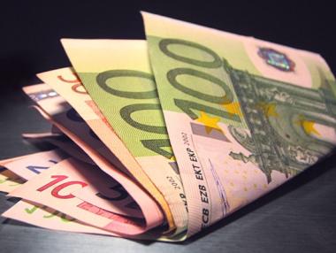 Натискът върху еврото се засилва