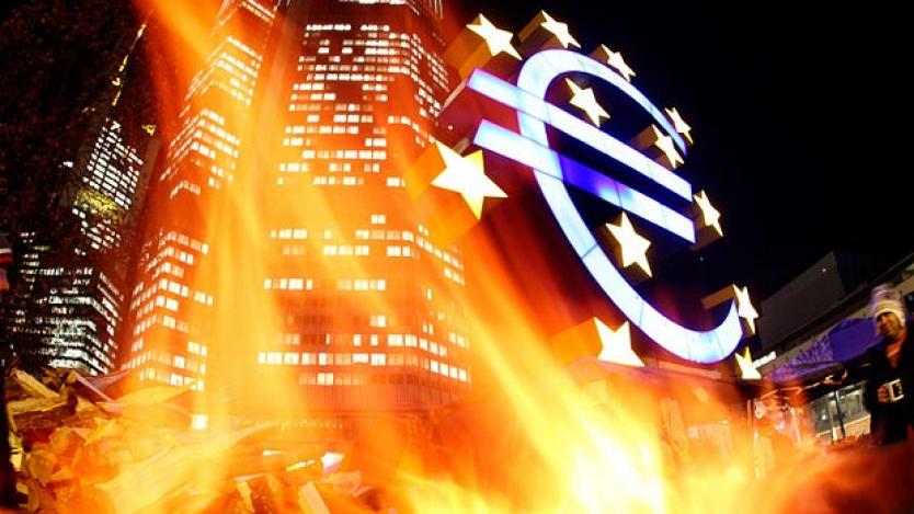Еврото с ново 11-годишно дъно след решенията на ЕЦБ