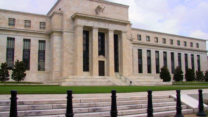 Фед: Всички големи банки ще издържат нова икономическа криза