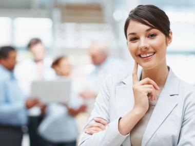 Места за 400 стажанти в програмата на УниКредит