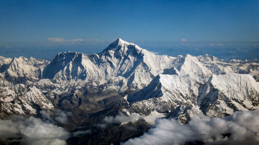 Google Street View стигна до Еверест