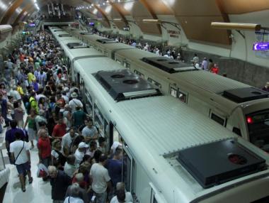 Влаковете по двата нови маршрута на метрото ще са през 6 минути