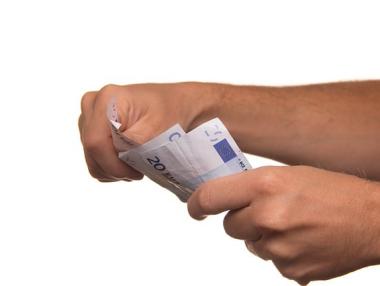 Спад на преките инвестиции през януари