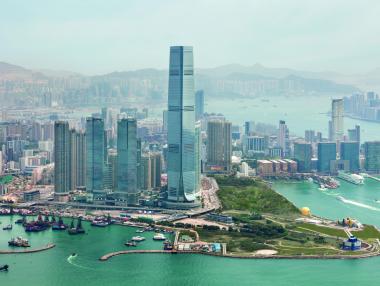 Хонконг продължава преговорите с Русия