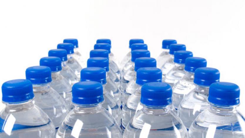 Връщаме пластмасови бутилки в магазина срещу пари