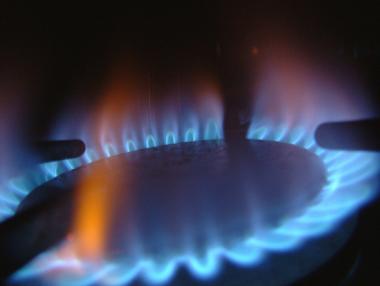 Доставките на природен газ драстично намаляват