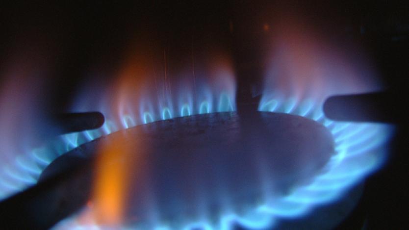 Доставките на природен газ драстично намаляват