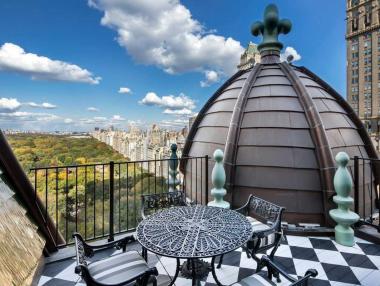 Томи Хилфигър продава пентхаус в хотел Плаза в Ню Йорк