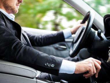 Три песни, които успокояват при шофиране