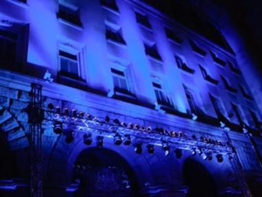 Президентството огря в синьо в подкрепа на децата с аутизъм