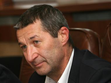 Депутатите да престанат да си правят експерименти