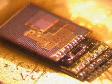 Учени създадоха най-малкия компютър в света