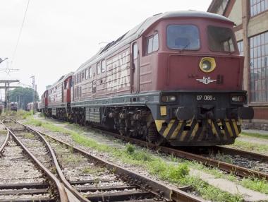 БДЖ пуска допълнителни вагони по празниците