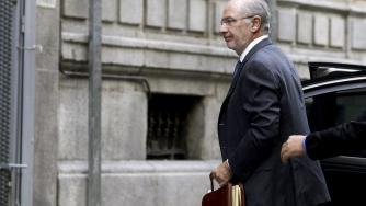 Бивш шеф на МВФ арестуван за пране на пари