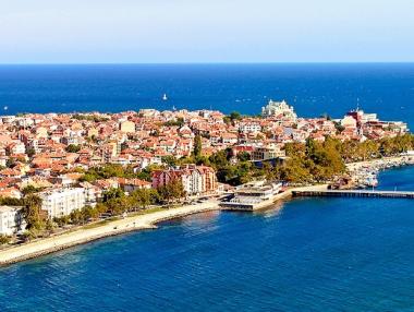 Седем руски депутати притежават имоти в България