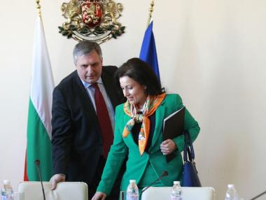 Еднодневни договори за 100 000 работещи