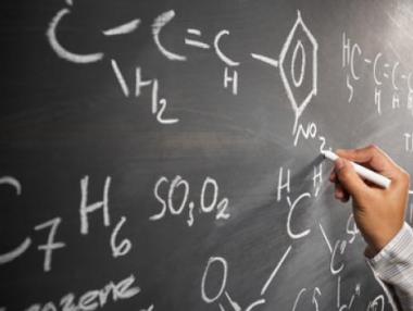 Основната заплата на млад учен у нас е 440 лв.