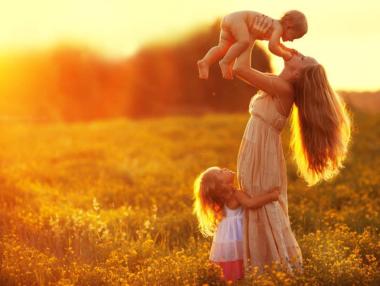 Норвегия е най-добрата страна за майчинство в света