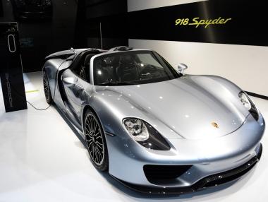 Руснак купува Порше за близо един милион евро