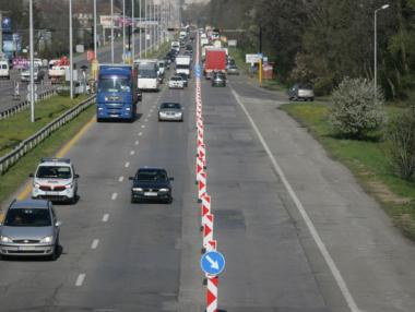 Продължават ремонтите по Цариградско
