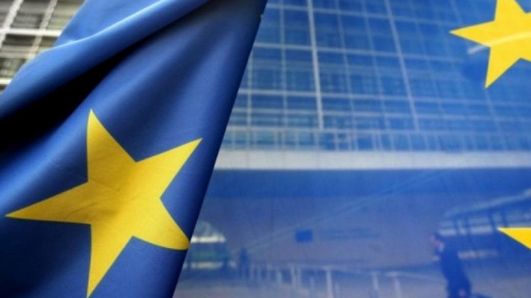 За 6 месеца гърците теглят 35 млрд. евро