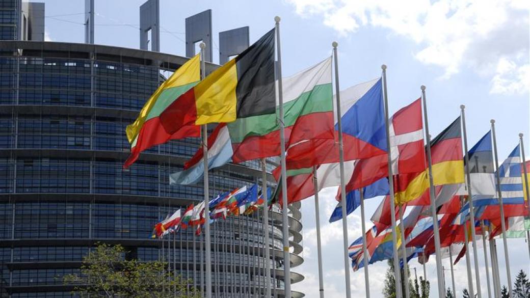 Финансовите министри от ЕС се събират заради Гърция