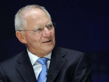 Шойбле: Гръцкият референдум може да помогне