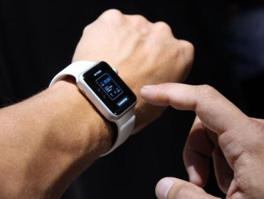 Китай забрани на армията си да носи „умни“ часовници