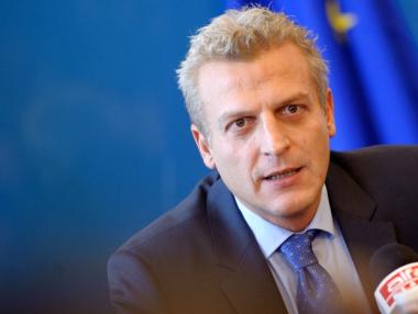 Москов: Пестим 5-6 млн. лв. от сливането на болници