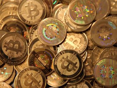 Стокхолмската борса вече работи и с биткойни