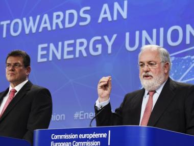 ЕК: Югоизточна Европа трябва да е част от общата енерийна система