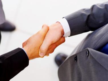 Оборотите в бизнес услугите растат