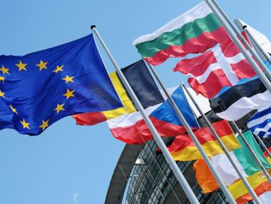 В топ 10 сме на най-бедните в ЕС