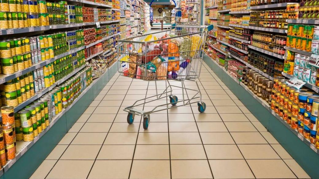 Франция забрани на супермаркетите да изхвърлят храна