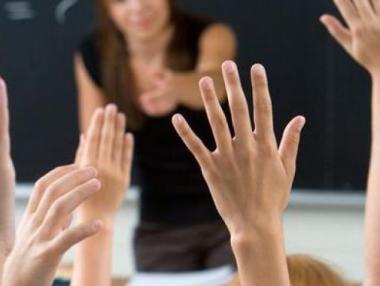 Учителите у нас прогресивно намаляват