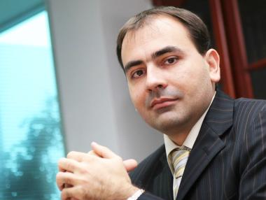 Инвестирайте в акции на петролни компании