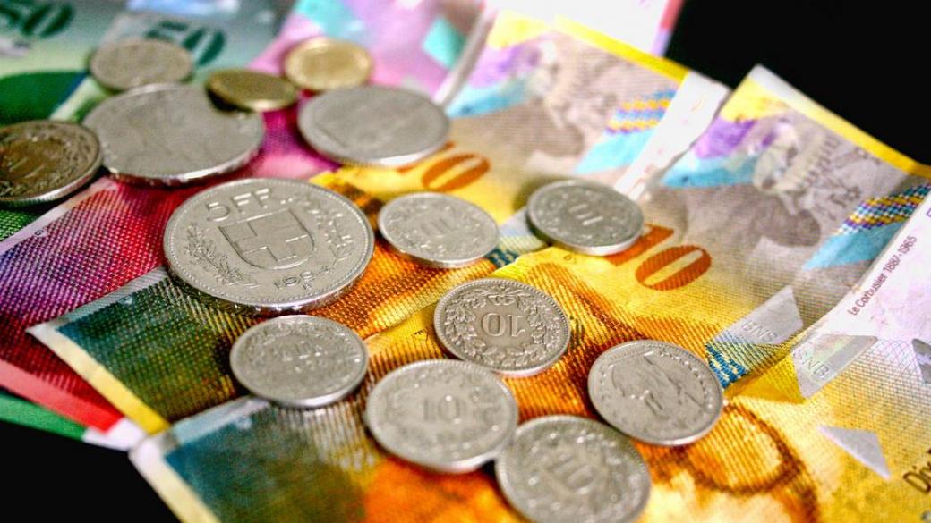 КЗП поиска промени в договорите за ипотеки в швейцарски франкове