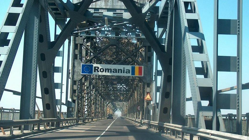 Движението по Дунав мост минава само в едно платно