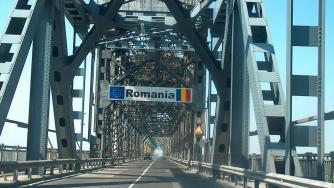 Движението по Дунав мост минава само в едно платно