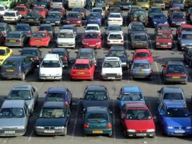 Спира се регистрацията на автомобили до петък (обновена)