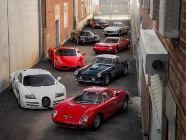 Продават на търг колекция от супер скъпи автомобили