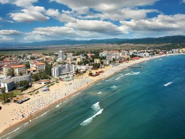 Парти открива сезона в Слънчев бряг