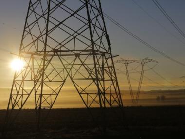 Скокът в цените на тока ще закрива работни места