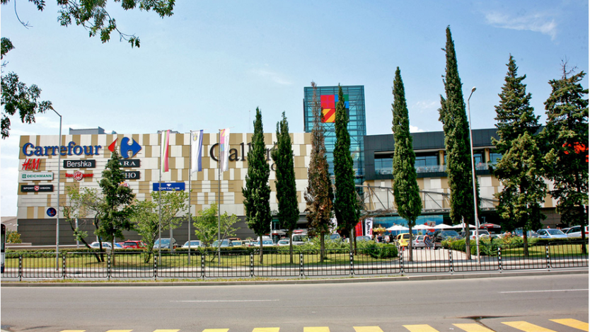 Бургаски мол се раздели с Carrefour