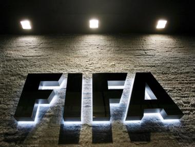 FIFA спря кандидатурите за домакинство на Мондиал